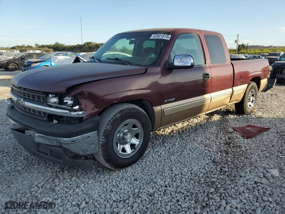 1999 Chevrolet Silverado 1500 LS with VIN 1GCEC19V4XZ162382, listed as a Copart auction lot 42801815 with 145,327 mi miles and Salvage Title. Bid and sale history available at carsss.com. Image 1.