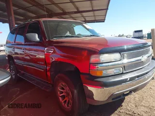 2001 Chevrolet Tahoe LS z VIN 1GNEC13T21J245698, wystawiony jako IAAI lot #41380869 z przebiegiem 175 710 mil mil oraz . Historia ofert i sprzedaży dostępna na DreamBid. Obrazek 1.