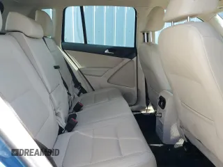 2017 Volkswagen Tiguan S z VIN WVGAV7AX7HK009929, wystawiony jako Copart lot #52893595 z przebiegiem 88 659 mil mil oraz Czysty tytuł • Clean title. Historia ofert i sprzedaży dostępna na DreamBid. Obrazek 11.