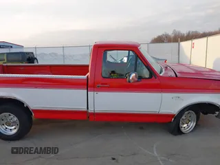 1994 Ford F-150 with VIN 1FTDF15Y0RLB45961, listed as a IAAI auction lot 41783519 with 230,365 mi miles. Bid and sale history available at carsss.com. Image 14.