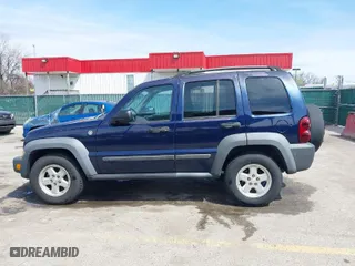 2007 Jeep Liberty Sport with VIN 1J4GL48K77W571053, listed as a IAAI auction lot 41918009 with 162,828 mi miles. Bid and sale history available at carsss.com. Image 15.