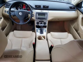 2009 Volkswagen Passat z VIN WVWXK73C09E049688, wystawiony jako Copart lot #83667744 z przebiegiem 206 382 mil mil oraz Szkoda całkowita • Salvage title. Historia ofert i sprzedaży dostępna na DreamBid. Obrazek 8.