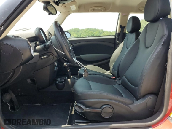 2012 MINI Hardtop with VIN WMWSU3C55CT542491, listed as a Copart auction lot 61878895 with 27,097 mi miles and Clean title. Bid and sale history available at DreamBid. Image 7.