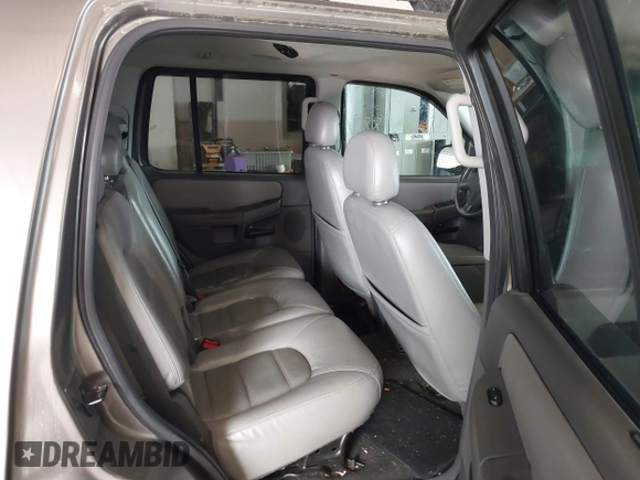 2005 Ford Explorer XLT with VIN 1FMDU73K15UB66258, listed as a IAAI auction lot 42339889 with 195,294 mi miles and . Bid and sale history available at DreamBid. Image 8.
