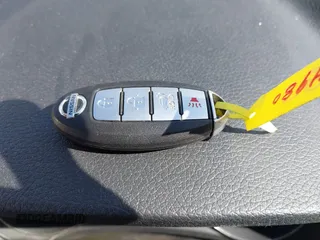 2015 Nissan Rogue SV z VIN KNMAT2MV1FP523167, wystawiony jako IAAI lot #41768477 z przebiegiem 86 078 mil mil oraz . Historia ofert i sprzedaży dostępna na DreamBid. Obrazek 11.