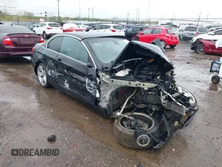 2007 BMW 3 Series 335i z VIN WBAWL73557PX48341, wystawiony jako IAAI lot #41964740 z przebiegiem Nie podano mil oraz . Historia ofert i sprzedaży dostępna na DreamBid. Obrazek 1.
