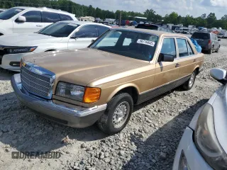 1982 Mercedes-Benz 380 z VIN WDBCA33A2CB029426, wystawiony jako Copart lot #56716845 z przebiegiem 80 627 mil mil oraz Czysty tytuł • Clean title. Historia ofert i sprzedaży dostępna na DreamBid. Obrazek 1.