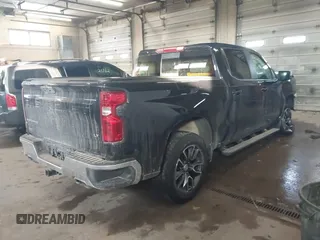 2022 Chevrolet Silverado 1500 LT with VIN 1GCUDDED8NZ537551, listed as a IAAI auction lot 41538996 with 34,083 mi miles and . Bid and sale history available at DreamBid. Image 4.