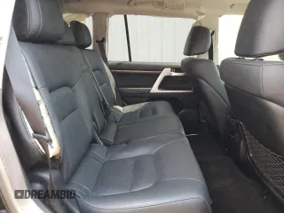 2021 Toyota Land Cruiser z VIN JTMCY7AJ0M4104637, wystawiony jako Copart lot #59397013 z przebiegiem 27 814 mil mil oraz . Historia ofert i sprzedaży dostępna na DreamBid. Obrazek 11.