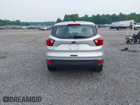 2019 Ford Escape S с VIN 1FMCU0F7XKUA86477, выставлен на аукционе IAAI как лот 42497551 с пробегом 17 985 миль миль и . История ставок и продаж доступна на DreamBid. Изображение 16.