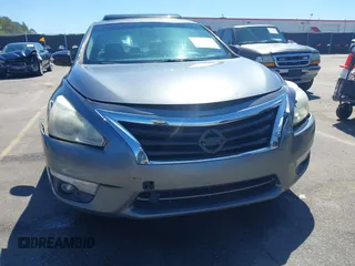 2015 Nissan Altima SL with VIN 1N4BL3AP8FC147080, listed as a IAAI auction lot 41816106 with 236,157 mi miles and . Bid and sale history available at carsss.com. Image 6.