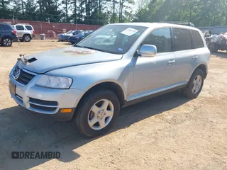 2007 Volkswagen Touareg V6 with VIN WVGZE77L17D001769, listed as a IAAI auction lot 42052393 with Not Provided miles and . Bid and sale history available at DreamBid. Image 2.
