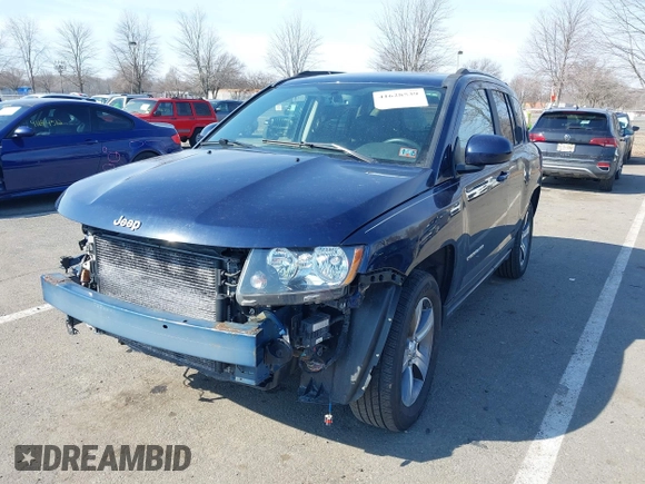 2017 Jeep Compass Latitude z VIN 1C4NJDEBXHD139853, wystawiony jako IAAI lot #41628539 z przebiegiem 103 182 mil mil oraz . Historia ofert i sprzedaży dostępna na DreamBid. Obrazek 17.