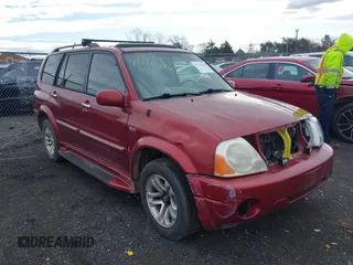 2004 Suzuki XL-7 LX with VIN JS3TX92V044110715, listed as a IAAI auction lot 41716746 with 186,998 mi miles. Bid and sale history available at carsss.com. Image 1.
