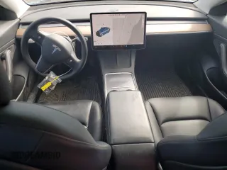 2021 Tesla Model 3 Standard Range Plus z VIN 5YJ3E1EA6MF838465, wystawiony jako Copart lot #55296995 z przebiegiem 81 661 mil mil oraz Czysty tytuł • Clean title. Historia ofert i sprzedaży dostępna na DreamBid. Obrazek 8.