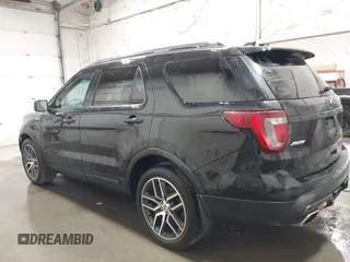 2017 Ford Explorer Sport z VIN 1FM5K8GT1HGB00329, wystawiony jako IAAI lot #42702719 z przebiegiem 102 877 mil mil oraz . Historia ofert i sprzedaży dostępna na DreamBid. Obrazek 14.