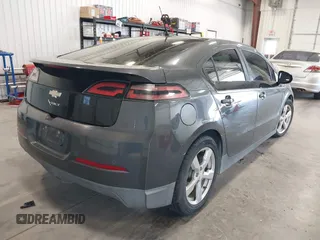 2011 Chevrolet Volt with VIN 1G1RC6E43BU102197, listed as a IAAI auction lot 41986239 with 195,064 mi miles. Bid and sale history available at carsss.com. Image 4.