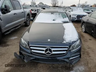 2017 Mercedes-Benz E-Class E 300 Luxury with VIN WDDZF4KBXHA108116, listed as a Copart auction lot 70897062 with 76,671 mi miles. Bid and sale history available at carsss.com. Image 5.