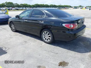 2004 Lexus ES 330 with VIN JTHBA30G745016837, listed as a IAAI auction lot 42156949 with 138,118 mi miles. Bid and sale history available at carsss.com. Image 3.