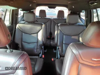 2021 Cadillac XT6 Premium Luxury z VIN 1GYKPCRS3MZ195999, wystawiony jako Copart lot #53261595 z przebiegiem 81 843 mil mil oraz Szkoda całkowita • Salvage title. Historia ofert i sprzedaży dostępna na DreamBid. Obrazek 10.