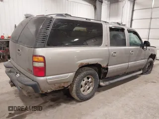 2000 GMC Yukon XL SLT with VIN 3GKFK16T7YG201904, listed as a IAAI auction lot 41704897 with 1 mi miles. Bid and sale history available at carsss.com. Image 4.
