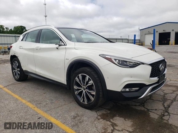 2017 Infiniti QX30 Luxury with VIN SJKCH5CR5HA018879, listed as a Copart auction lot 54448334 with 35,081 mi miles and Salvage Title. Bid and sale history available at carsss.com. Image 4.