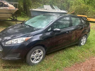 2019 Ford Fiesta SE with VIN 3FADP4BJ2KM122133, listed as a Copart auction lot 54448725 with 122,930 mi miles and Clean Title. Bid and sale history available at carsss.com. Image 2.