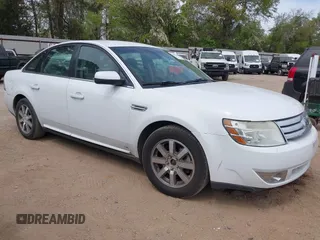 2008 Ford Taurus SEL with VIN 1FAHP24W48G170203, listed as a IAAI auction lot 41889670 with 188,550 mi miles. Bid and sale history available at carsss.com. Image 1.