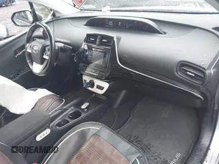 2017 Toyota Prius Two with VIN JTDKBRFU9H3047622, listed as a IAAI auction lot 42690230 with 152,030 mi miles and . Bid and sale history available at DreamBid. Image 5.