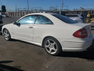 2005 Mercedes-Benz CLK-Class 5.0L with VIN WDBTJ75J95F147182, listed as a Copart auction lot 89086525 with 194,343 mi miles and Clean Title. Bid and sale history available at carsss.com. Image 2.