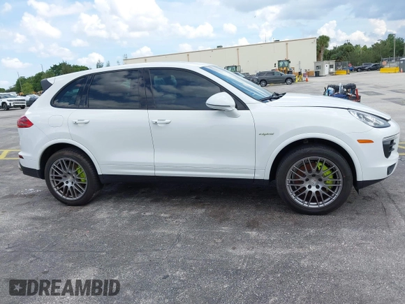 2016 Porsche Cayenne S E-Hybrid with VIN WP1AE2A25GLA63698, listed as a IAAI auction lot 42694555 with 141,957 mi miles and . Bid and sale history available at DreamBid. Image 13.