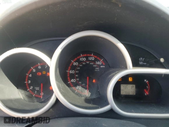 2010 Pontiac Vibe z VIN 5Y2SM6E00AZ402865, wystawiony jako Copart lot #54748495 z przebiegiem 175 670 mil mil oraz Czysty tytuł • Clean title. Historia ofert i sprzedaży dostępna na DreamBid. Obrazek 9.