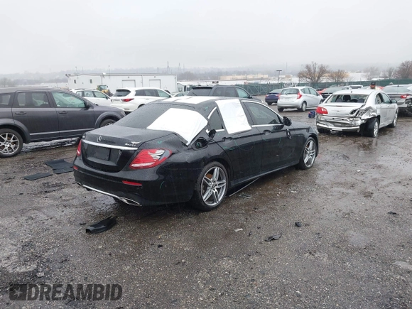 2018 Mercedes-Benz E with VIN WDDZF4KB5JA352116, listed as a IAAI auction lot 41863109 with 71,039 mi miles. Bid and sale history available at carsss.com. Image 4.