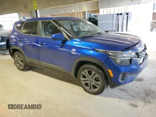 2021 Kia Seltos LX with VIN KNDEPCAA8M7189875, listed as a Copart auction lot 41743735 with 68,359 mi miles and Salvage Title. Bid and sale history available at carsss.com. Image 4.