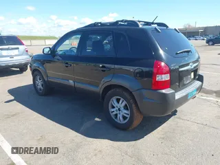 2007 Hyundai Tucson SE with VIN KM8JN72D47U629516, listed as a IAAI auction lot 41956757 with 190,852 mi miles and . Bid and sale history available at DreamBid. Image 3.