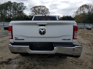 2022 Ram 2500 Big Horn z VIN 3C6UR5JL4NG156579, wystawiony jako Copart lot #52794635 z przebiegiem 63 691 mil mil oraz Szkoda całkowita • Salvage title. Historia ofert i sprzedaży dostępna na DreamBid. Obrazek 6.