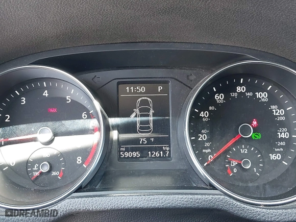 2018 Volkswagen Passat 2.0T SE with VIN 1VWBA7A3XJC045113, listed as a IAAI auction lot 41814006 with 59,095 mi miles. Bid and sale history available at carsss.com. Image 7.