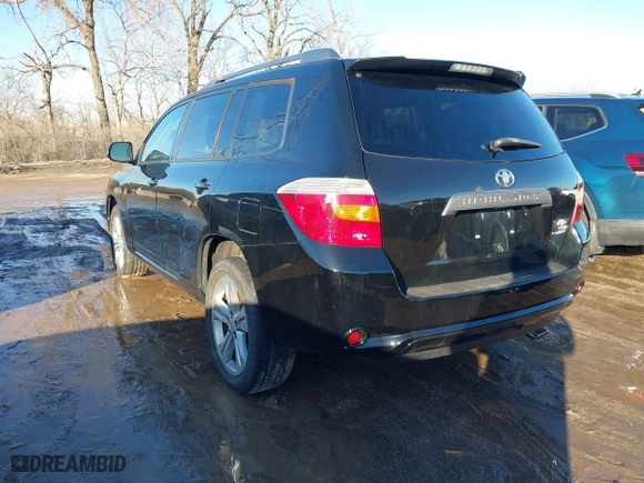 2010 Toyota Highlander Sport with VIN 5TDEK3EH6AS004200, listed as a IAAI auction lot 41395818 with 150,200 mi miles. Bid and sale history available at carsss.com. Image 3.