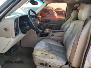 2004 Chevrolet Suburban Z71 with VIN 3GNFK16Z04G232347, listed as a Copart auction lot 80417404 with 243,906 mi miles and Salvage Title. Bid and sale history available at carsss.com. Image 7.