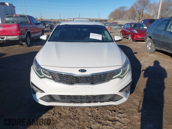 2019 Kia Optima LX with VIN 5XXGT4L39KG280991, listed as a IAAI auction lot 41639322 with 107,039 mi miles. Bid and sale history available at carsss.com. Image 12.