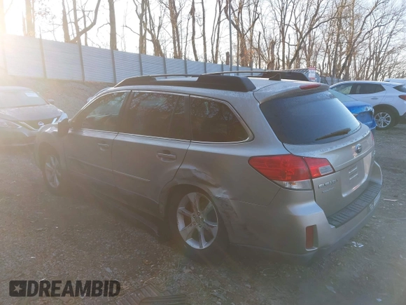 2014 Subaru Outback Limited with VIN 4S4BRCLC0E3225638, listed as a IAAI auction lot 41897375 with 118,155 mi miles and . Bid and sale history available at DreamBid. Image 3.