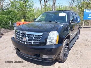2011 Cadillac Escalade ESV Premium with VIN 1GYS4JEFXBR161853, listed as a IAAI auction lot 42095261 with 210,363 mi miles and . Bid and sale history available at DreamBid. Image 17.