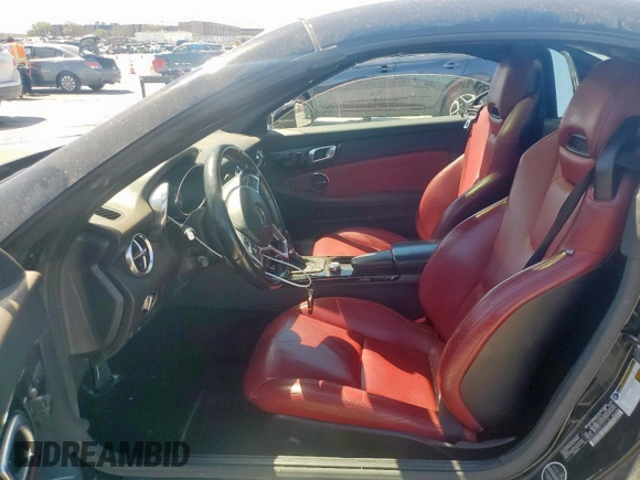 2015 Mercedes-Benz SLK 250 z VIN WDDPK4HA9FF107718, wystawiony jako Copart lot #50418325 z przebiegiem 73 718 mil mil oraz Czysty tytuł • Clean title. Historia ofert i sprzedaży dostępna na DreamBid. Obrazek 7.