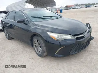 2017 Toyota Camry XLE z VIN 4T1BF1FK2HU704934, wystawiony jako IAAI lot #41608550 z przebiegiem 77 824 mil mil oraz . Historia ofert i sprzedaży dostępna na DreamBid. Obrazek 1.