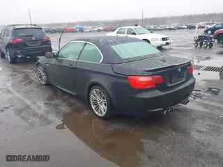 2011 BMW M3 with VIN WBSDX9C56BE784093, listed as a IAAI auction lot 41564377 with 1 mi miles. Bid and sale history available at carsss.com. Image 3.