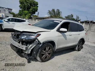2017 Honda Pilot EX-L with VIN 5FNYF5H58HB002977, listed as a Copart auction lot 50042435 with 107,216 mi miles and Salvage Title. Bid and sale history available at carsss.com. Image 1.