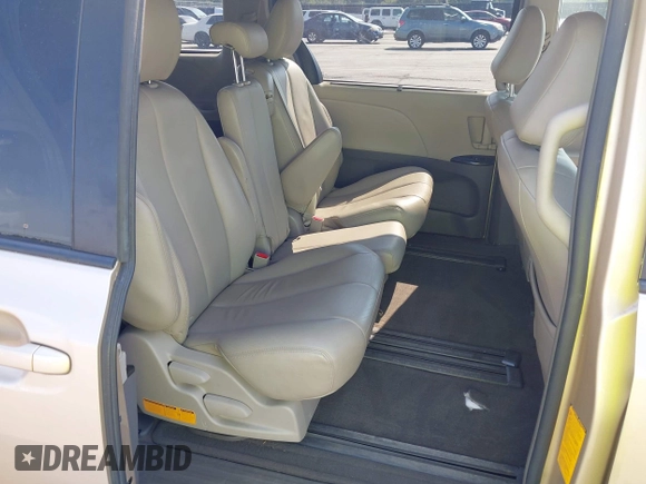 2012 Toyota Sienna LE AAS с VIN 5TDKK3DC0CS239963, выставлен на аукционе IAAI как лот 42550710 с пробегом 192 712 миль миль и . История ставок и продаж доступна на DreamBid. Изображение 8.