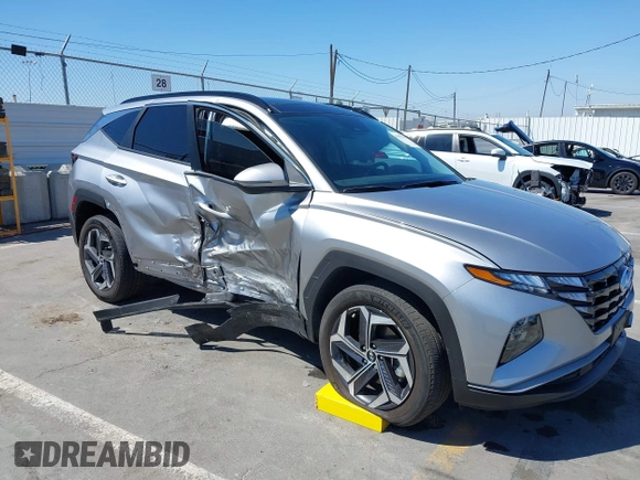 2024 Hyundai Tucson SEL Convenience with VIN KM8JCCD16RU157257, listed as a IAAI auction lot 41993181 with 12,781 mi miles and . Bid and sale history available at carsss.com. Image 1.