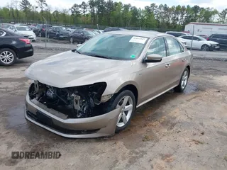 2015 Volkswagen Passat 1.8T Limited Edition with VIN 1VWAT7A32FC120769, listed as a IAAI auction lot 42013547 with 61,451 mi miles. Bid and sale history available at carsss.com. Image 17.