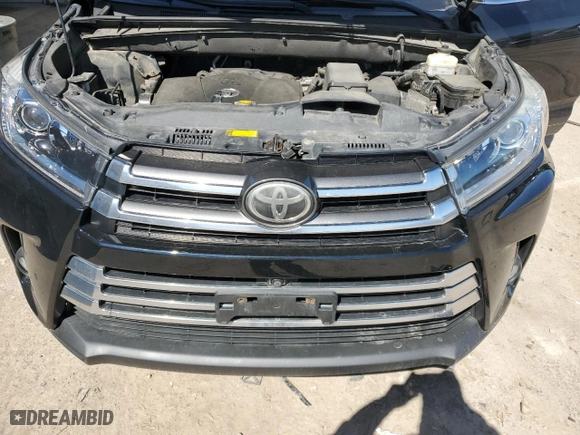 2017 Toyota Highlander Limited with VIN 5TDDZRFH3HS371946, listed as a Copart auction lot 51742485 with 105,389 mi miles and Salvage Title. Bid and sale history available at carsss.com. Image 12.